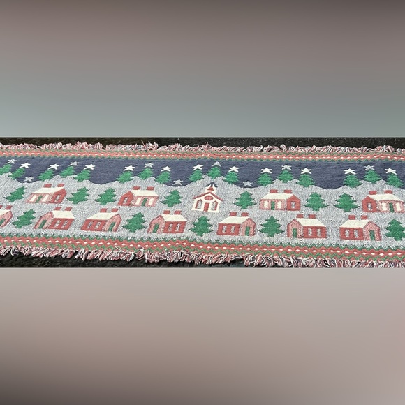 Table runner with churches, trees and houses. - Picture 1 of 1